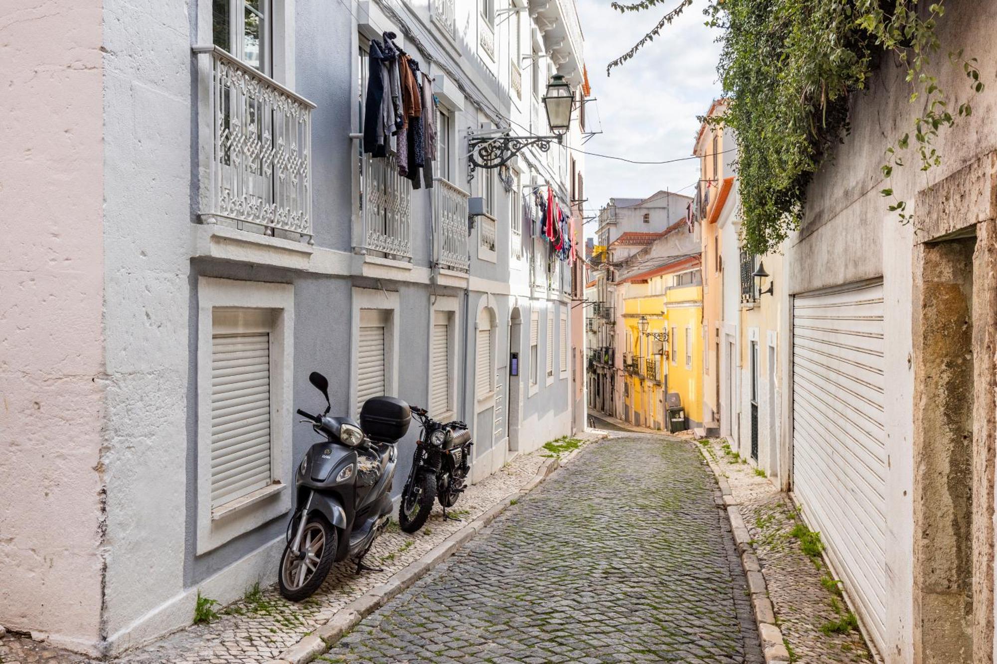 Avenida Da Liberdade Area, Bright And Newly Renovated 2 Bedroom Apartment, Lisbon Historical Center ภายนอก รูปภาพ