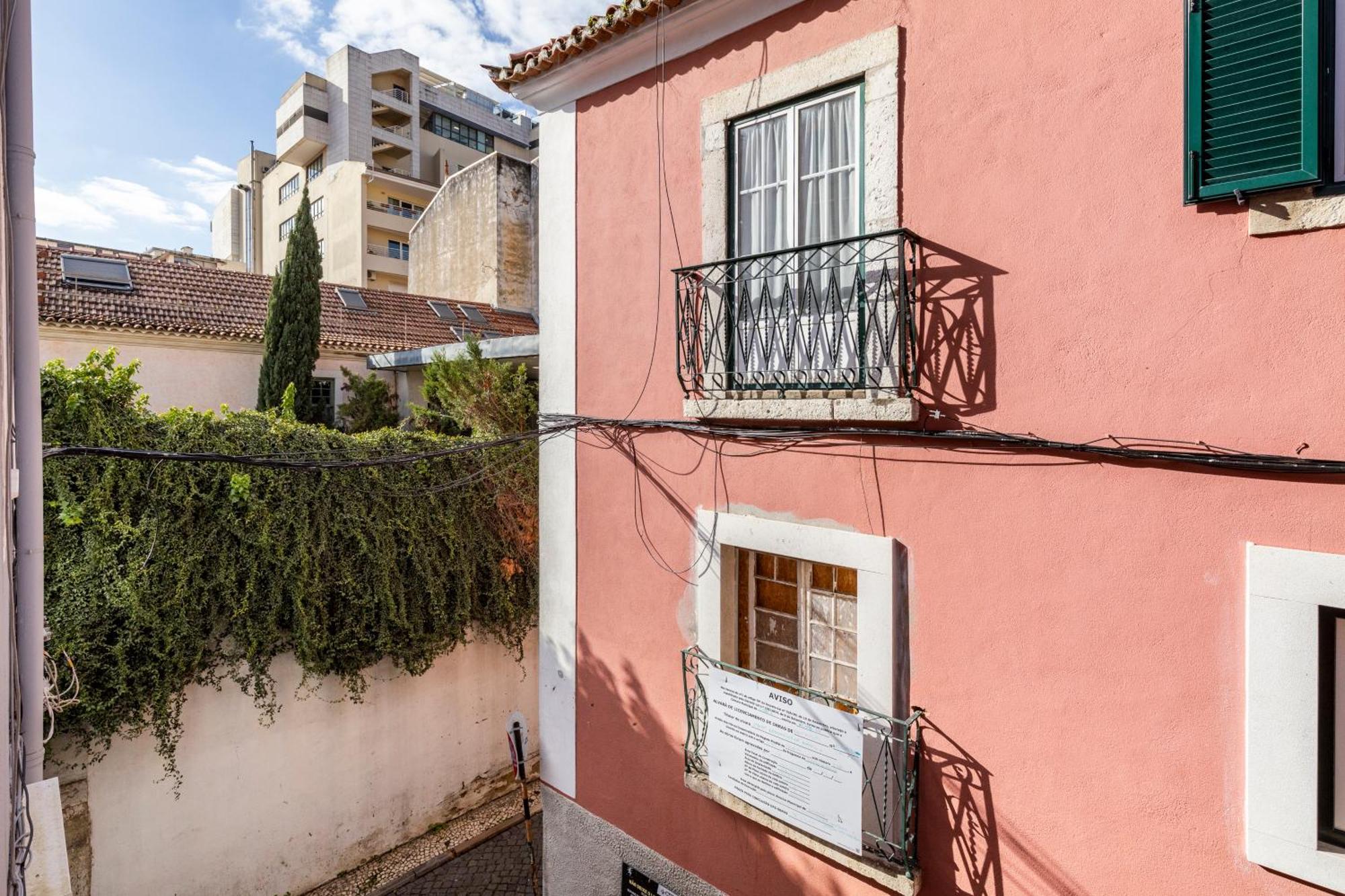 Avenida Da Liberdade Area, Bright And Newly Renovated 2 Bedroom Apartment, Lisbon Historical Center ภายนอก รูปภาพ